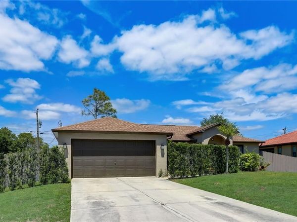 4402 3rd ST W, LEHIGH ACRES, FL 33971
