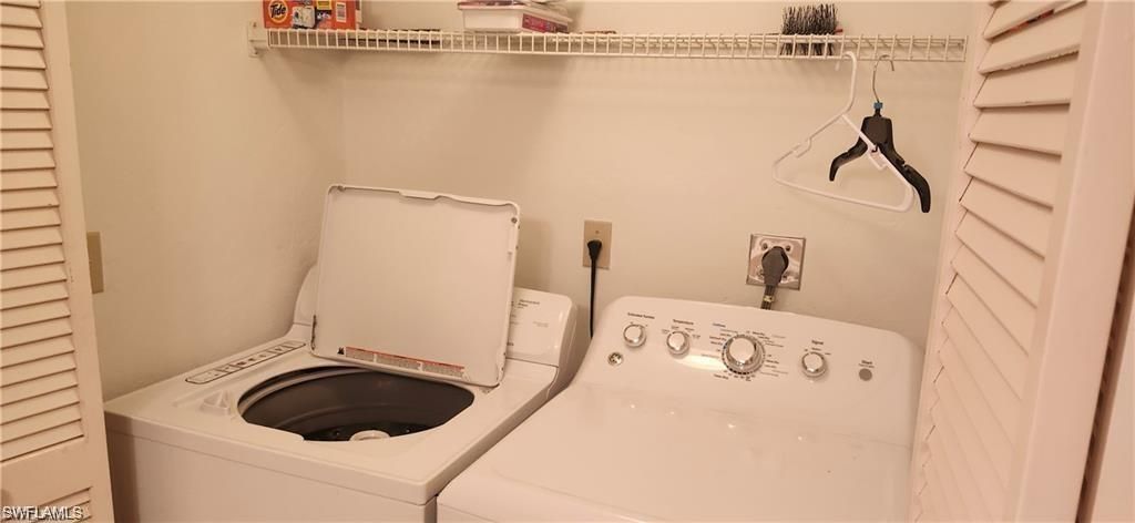 221 Fox Glen Dr, Unit 2207, Naples, FL 34104 Photo