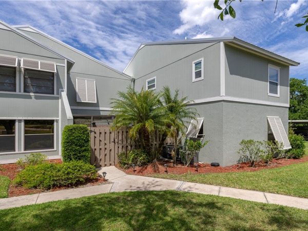 1172 Breezy Way, Unit 5D, Sebastian, FL 32958