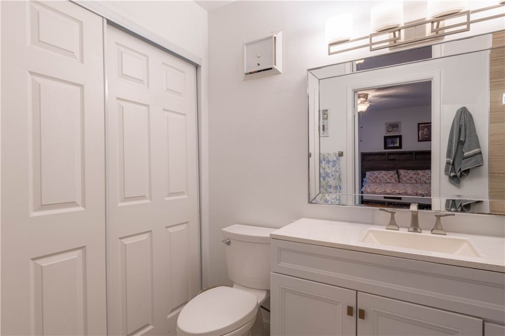 1172 Breezy Way, Unit 5D, Sebastian, FL 32958 Photo