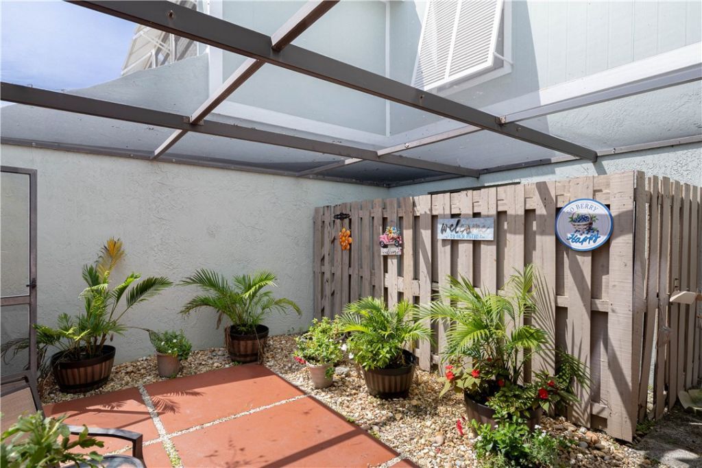 1172 Breezy Way, Unit 5D, Sebastian, FL 32958 Photo