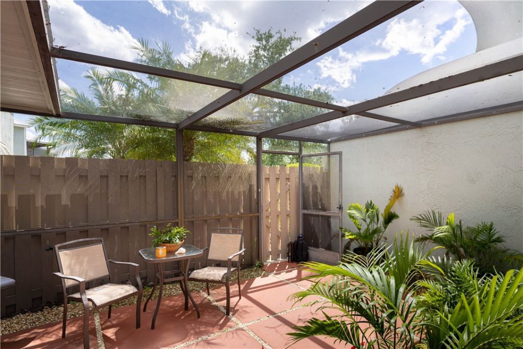 1172 Breezy Way, Unit 5D, Sebastian, FL 32958 Photo