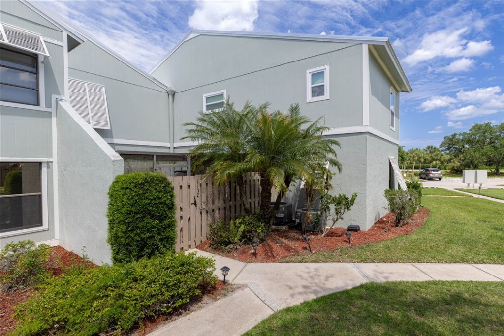 1172 Breezy Way, Unit 5D, Sebastian, FL 32958 Photo