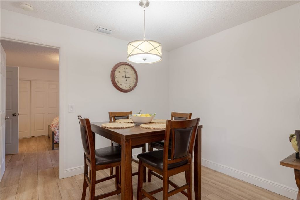 1172 Breezy Way, Unit 5D, Sebastian, FL 32958 Photo