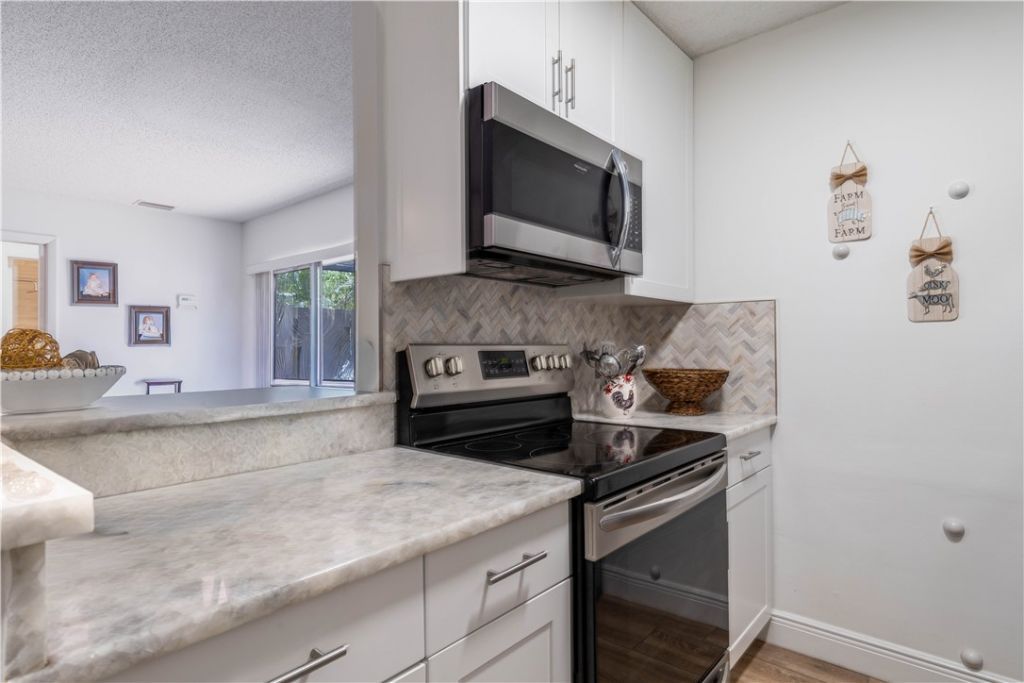 1172 Breezy Way, Unit 5D, Sebastian, FL 32958 Photo