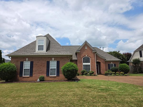 452 GLENOGLE LN, Collierville, TN 38017