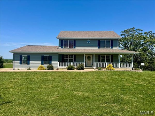 301 Ridgewood Court , Farmington, MO 63640