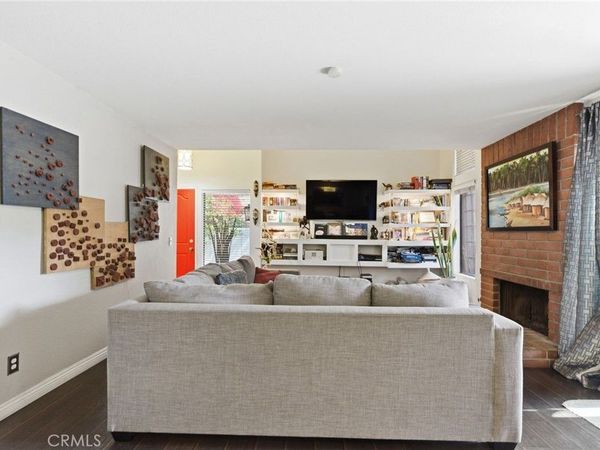 905 Hyde Court, Costa Mesa, CA 92626