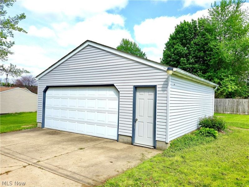 664 Tenney Avenue, Campbell, OH 44405 Photo 6
