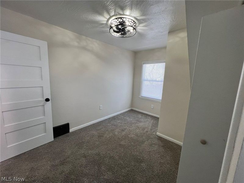 1395 Goodyear Boulevard, Akron, OH 44305 Photo 27