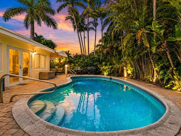 2101 NE 25th Street, Wilton Manors, FL 33305