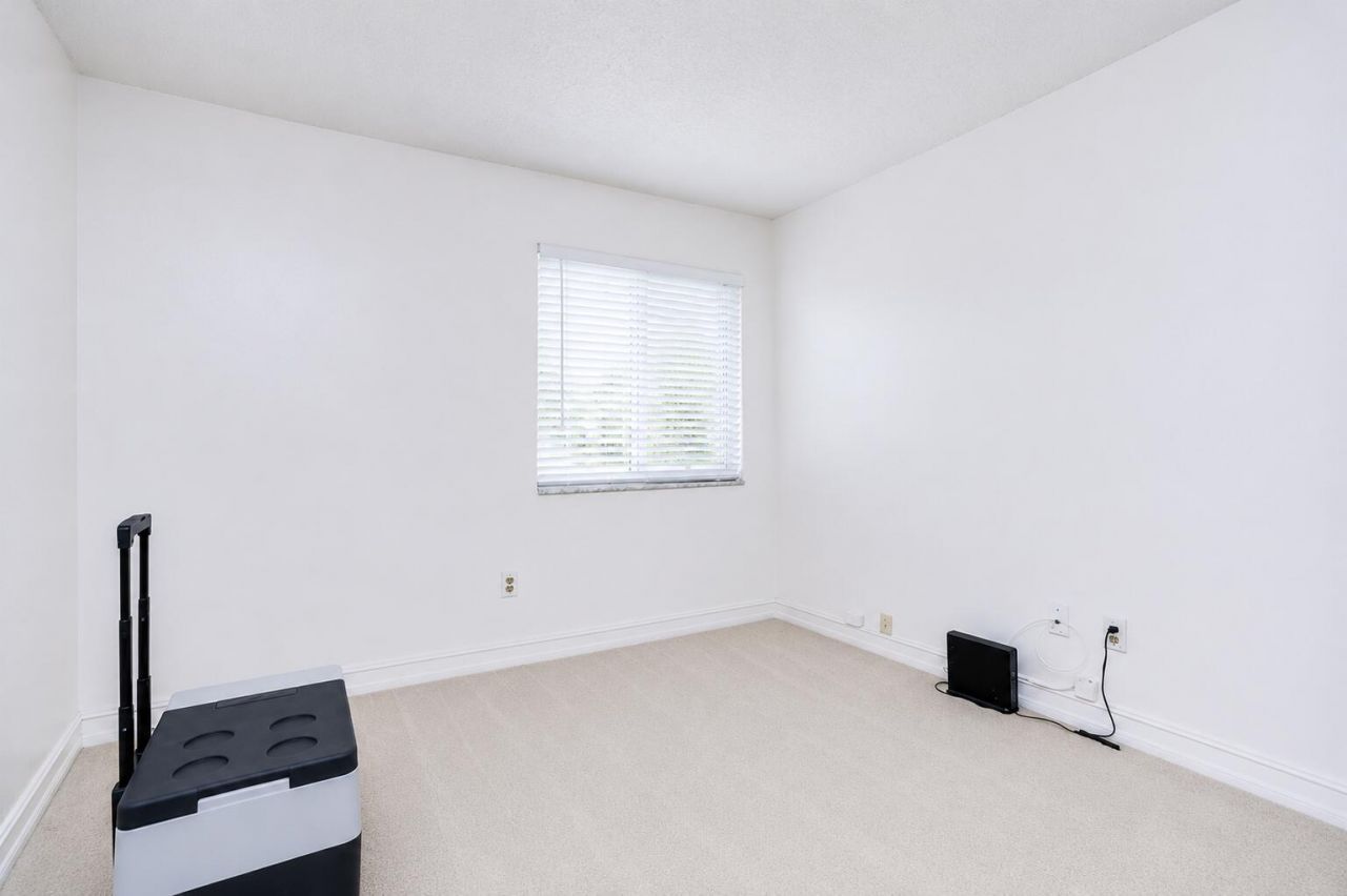 16841 Royal Poinciana Drive, Weston, FL 33326 Photo