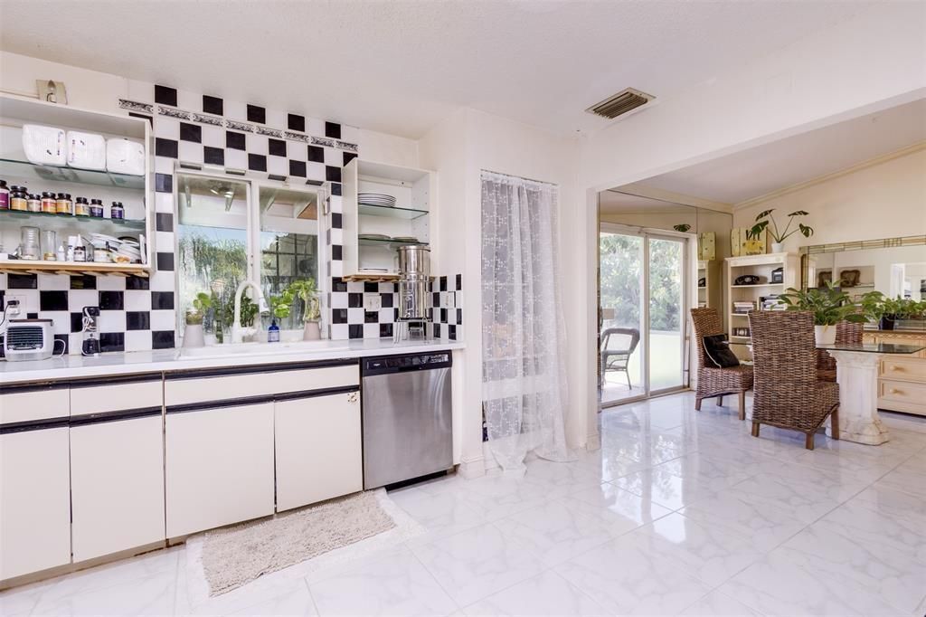 16841 Royal Poinciana Drive, Weston, FL 33326 Photo