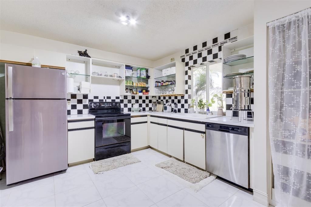 16841 Royal Poinciana Drive, Weston, FL 33326 Photo