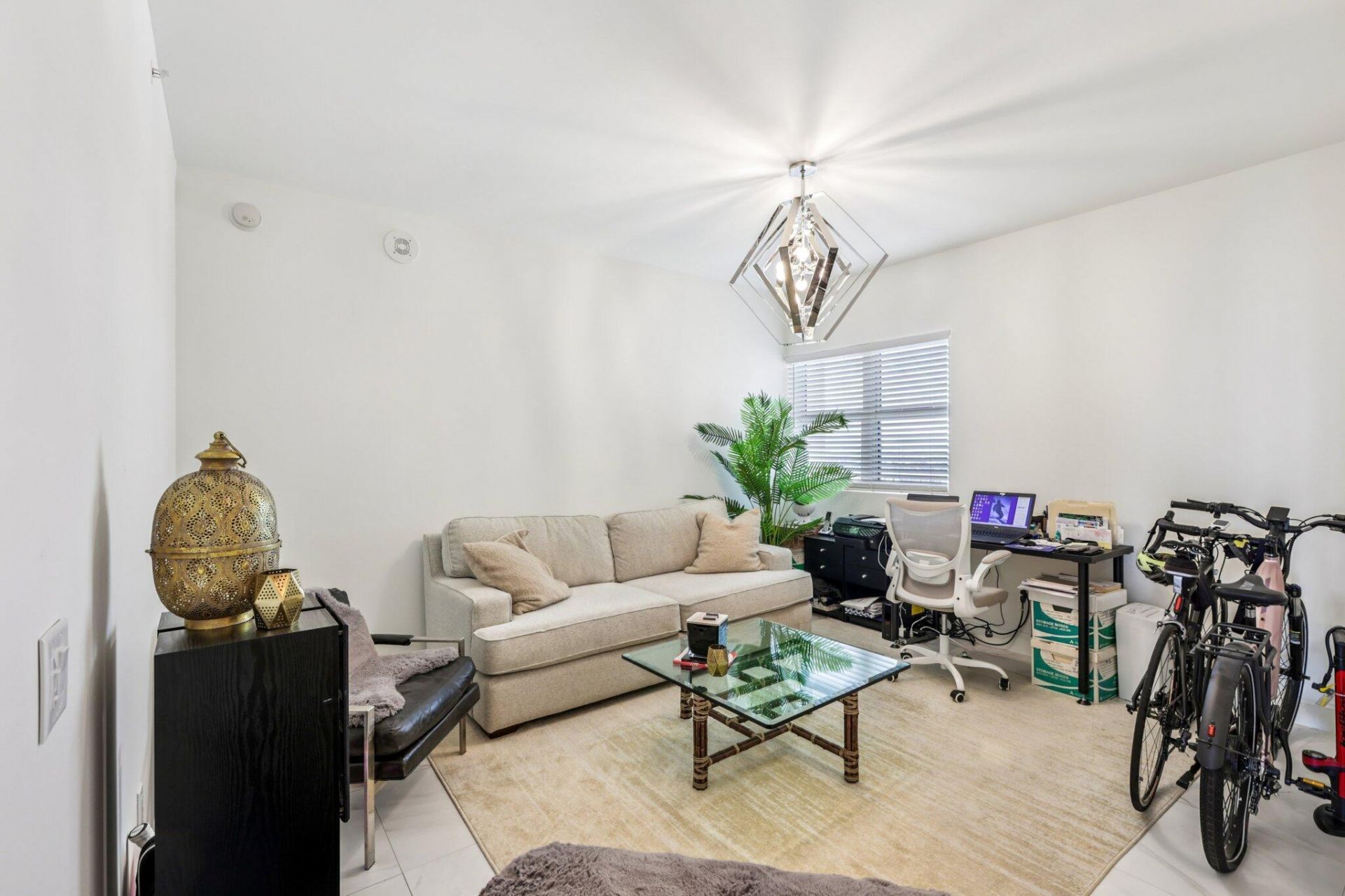 2640 Lake Shore Drive, Unit 2008, Riviera Beach, FL 33404 Photo