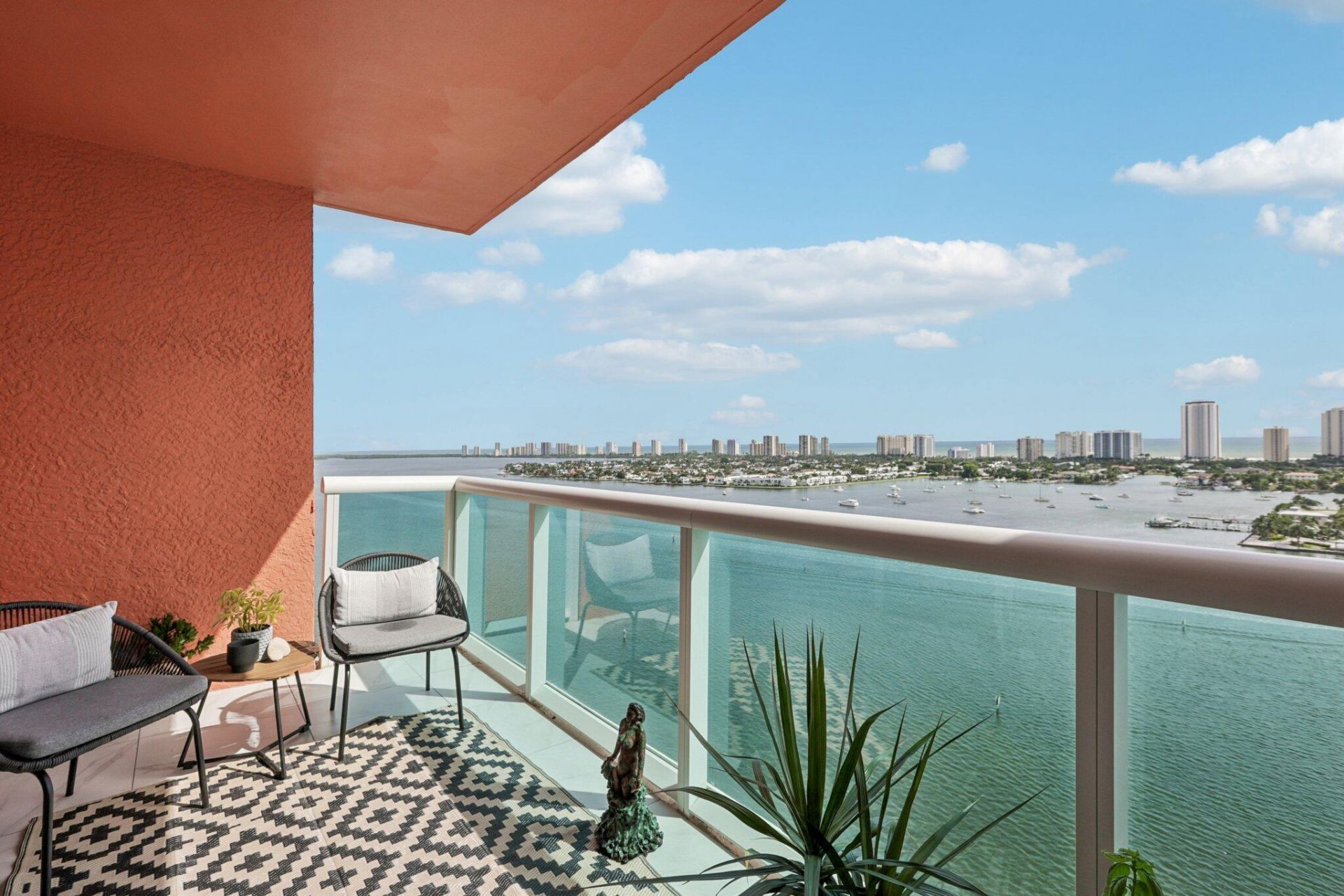 2640 Lake Shore Drive, Unit 2008, Riviera Beach, FL 33404 Photo