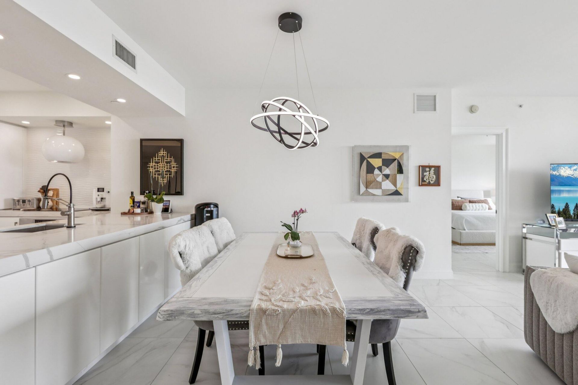 2640 Lake Shore Drive, Unit 2008, Riviera Beach, FL 33404 Photo