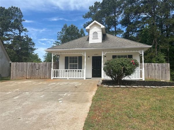 1382 N Hampton Drive, Hampton, GA 30228