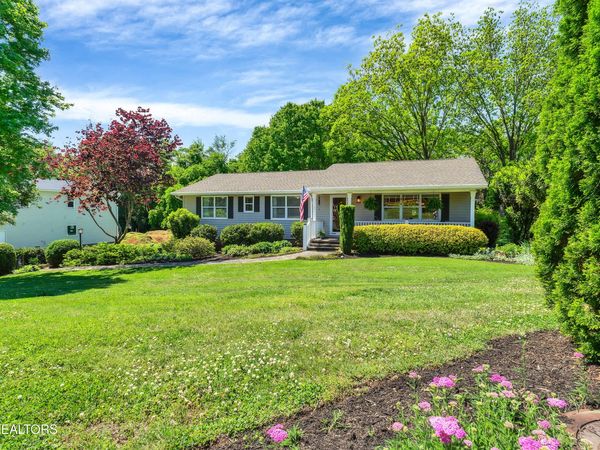 1829 Maggie St, Maryville, TN 37803