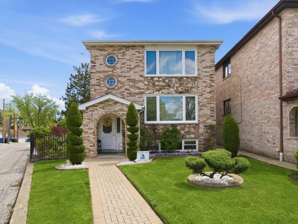 4433 N Neenah Avenue, Harwood Heights, IL 60706
