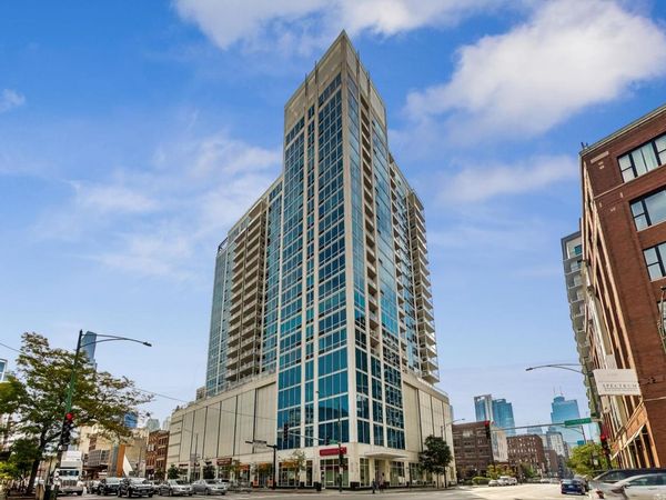 757 N Orleans Street , Unit 1210, Chicago, IL 60654