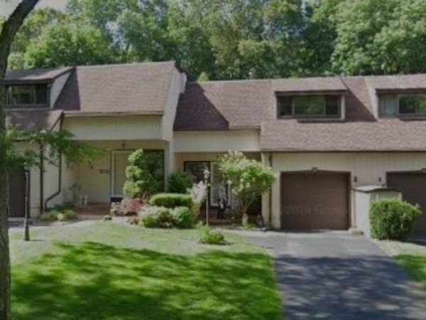 40 Cedar Lane N, Unit 40, Glen Head, NY 11545