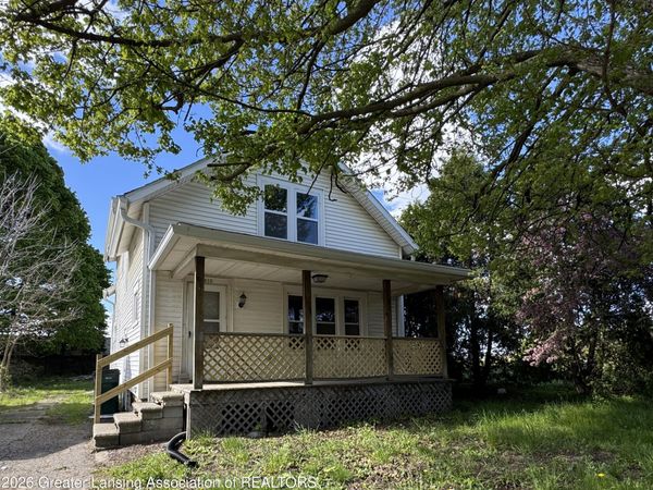 610 Woodbury Avenue, Lansing, MI 48906