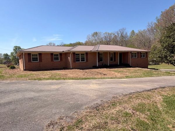 120 Brentwood Drive , Dickson, TN 37055