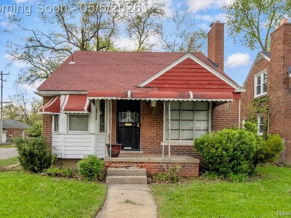 19703 Mansfield Street, Detroit, MI 48235