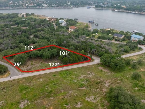 1703 Dove RD , Lago Vista, TX 78645