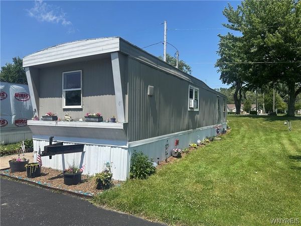 2080 River Road, Unit 79, Niagara Falls, NY 14304