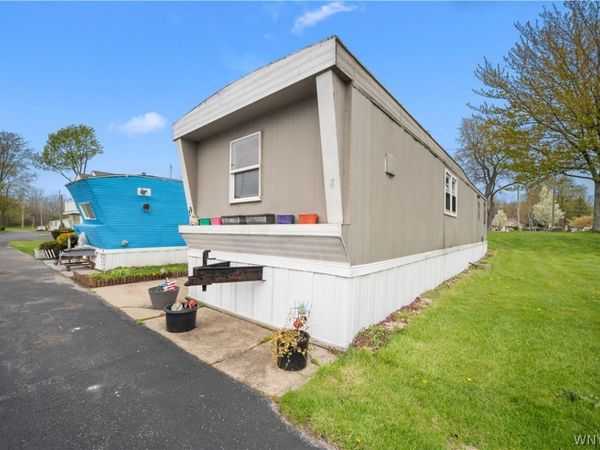 2080 River Road , Niagara Falls, NY 14304