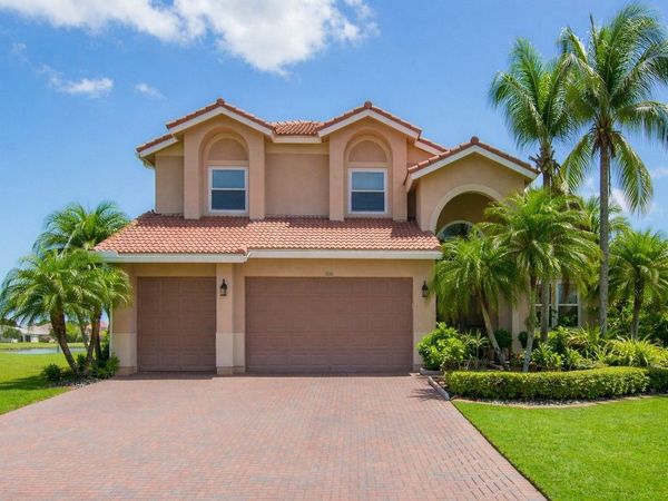 1010 Ruby Avenue SW, Vero Beach, FL 32968