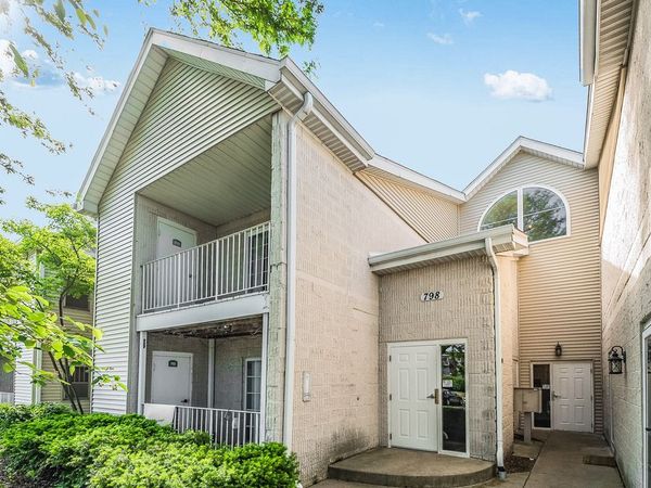 798 N Gary Avenue , Unit 210, Carol Stream, IL 60188
