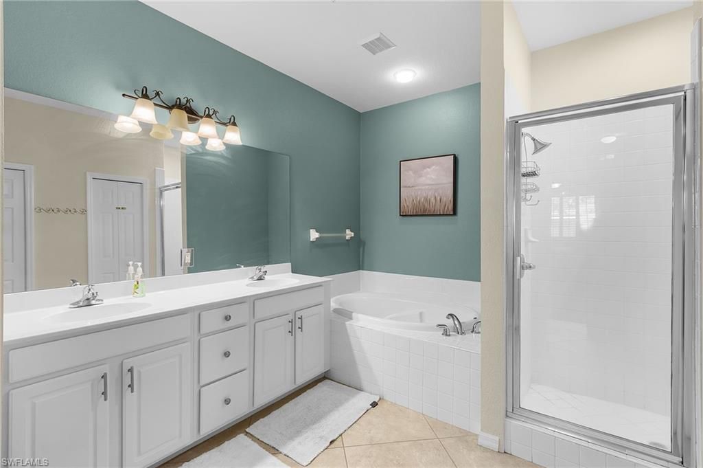 9651 Spanish Moss Way, Unit 4121, Bonita Springs, FL 34135 Photo