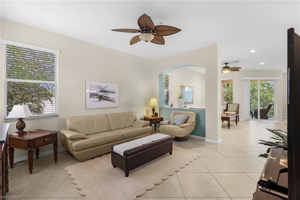 9651 Spanish Moss Way, Unit 4121, Bonita Springs, FL 34135 Photo