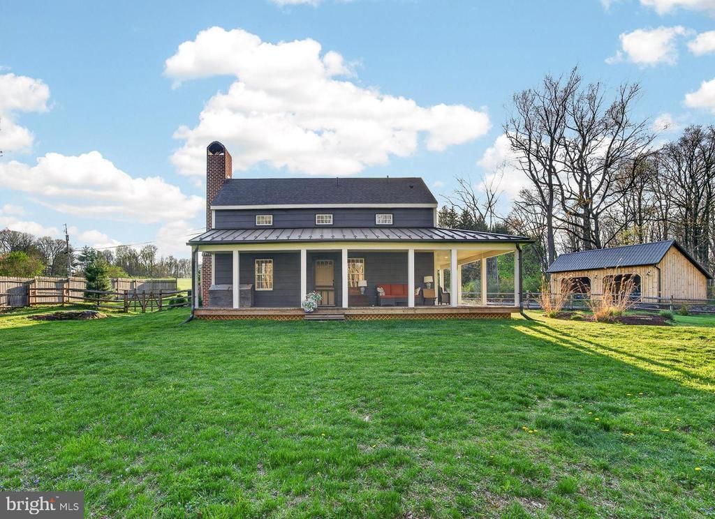 509 BALDY HILL , ALBURTIS, PA 18011