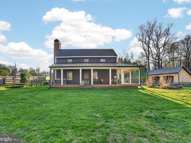 509 BALDY HILL, ALBURTIS, PA 18011