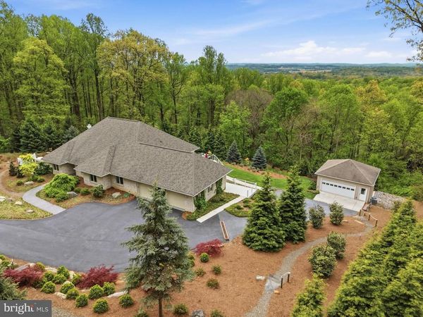 1403 DOUGLAS FIR DRIVE, LEBANON, PA 17042