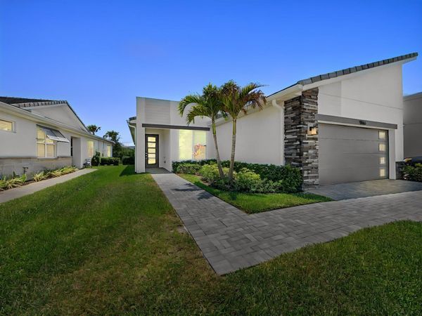 9866 SW Veronese Drive, Port St. Lucie, FL 34987