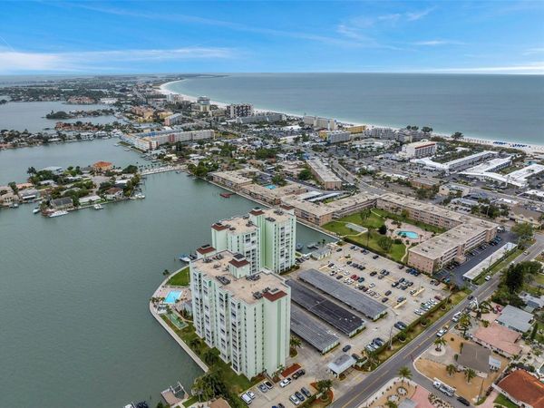 400 64TH AVENUE , Unit 907 W, ST PETE BEACH, FL 33706