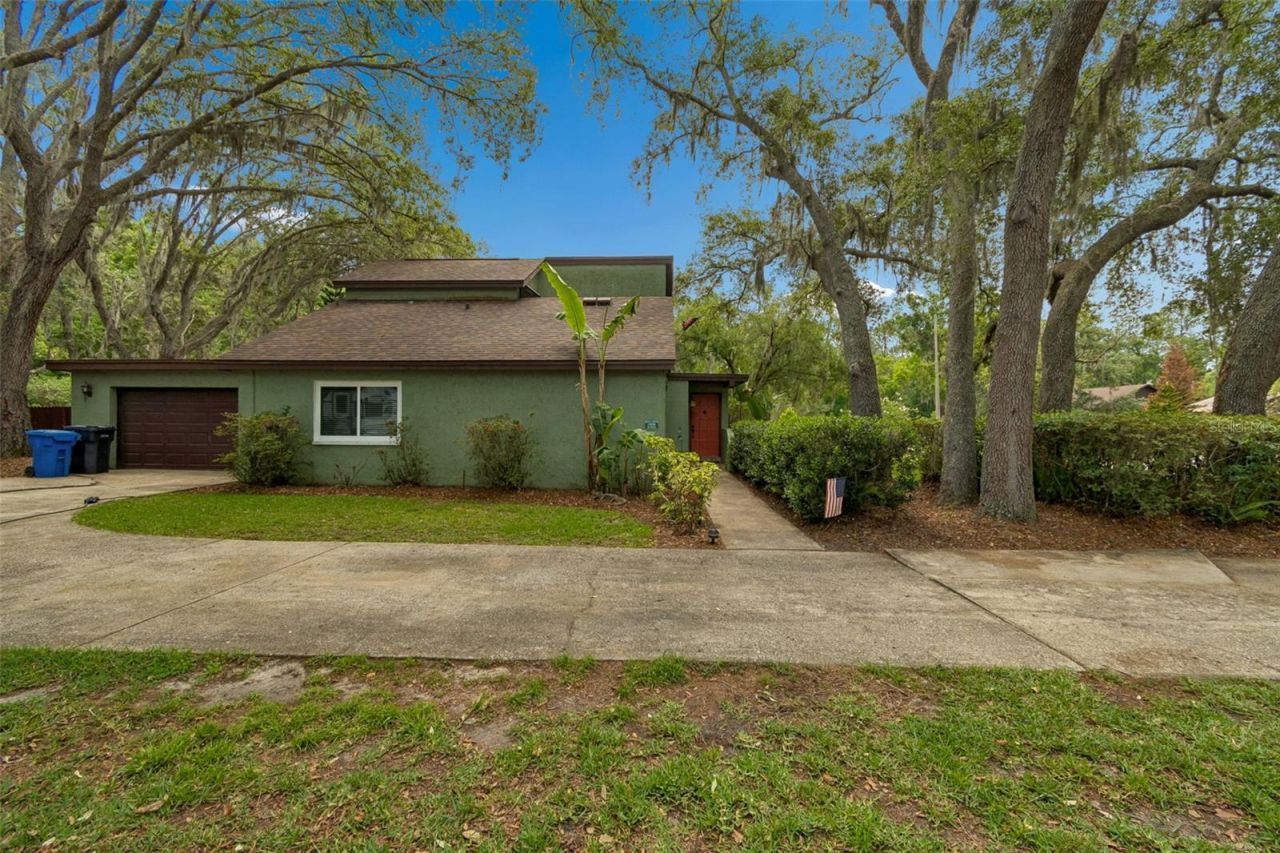 2525 Victarra Circle , Lutz, FL 33559 Photo