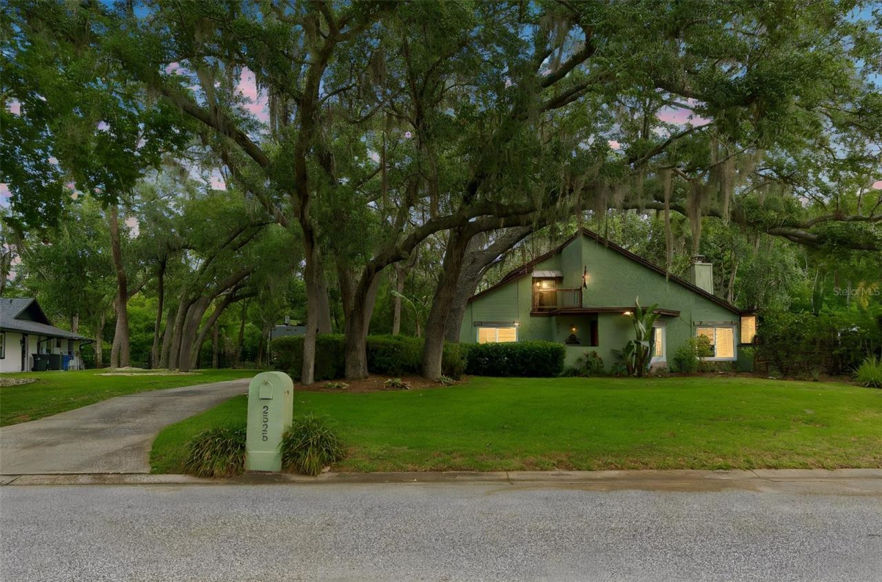 2525 Victarra Circle , Lutz, FL 33559 Photo
