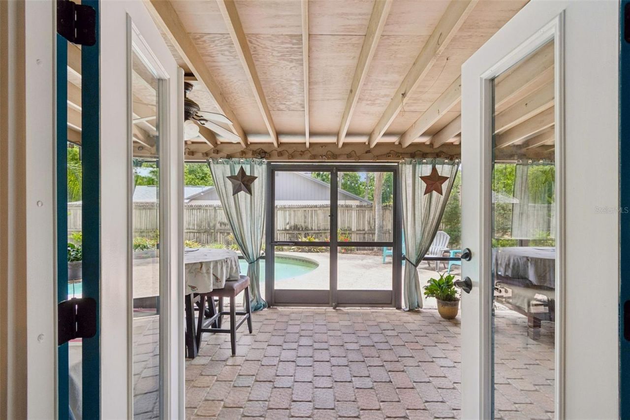 2525 Victarra Circle , Lutz, FL 33559 Photo