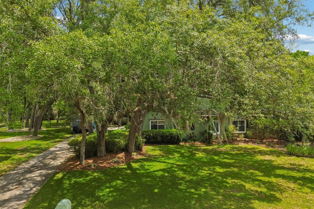 2525 Victarra Circle , Lutz, FL 33559 Photo