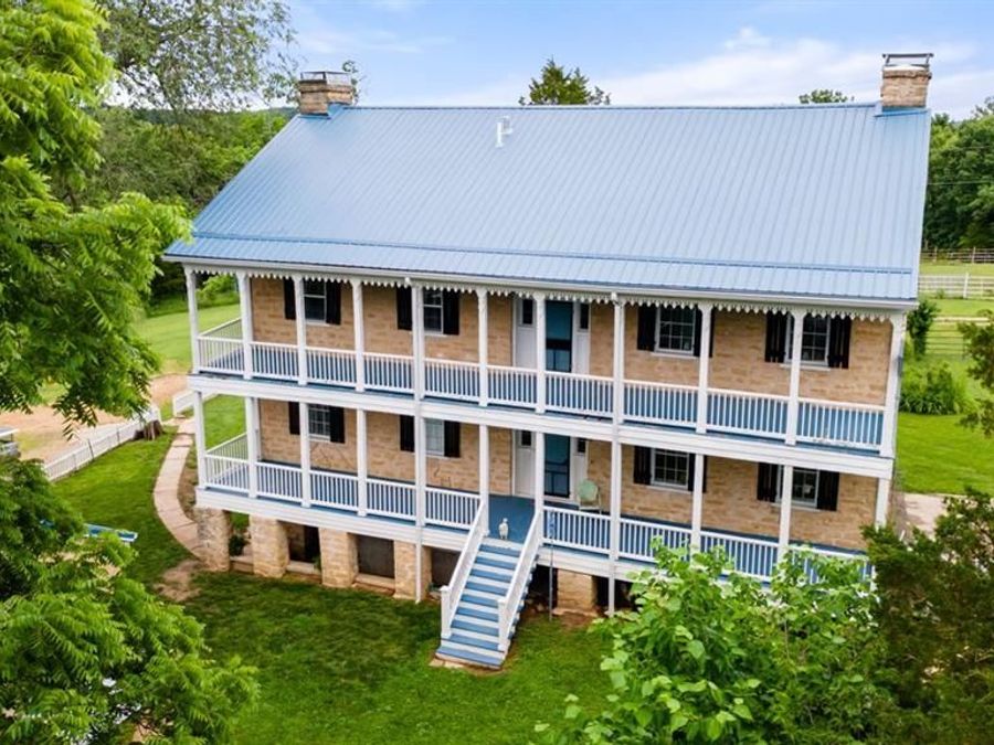 Property Image 4