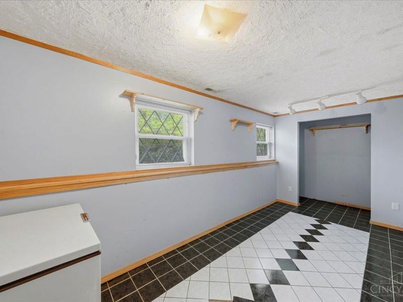 4770 Dent Road, Cincinnati, OH 45248 Photo 17