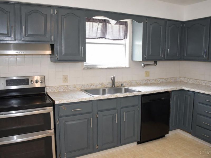4357 Hubble Road, Green Township, OH 45247 Photo 5