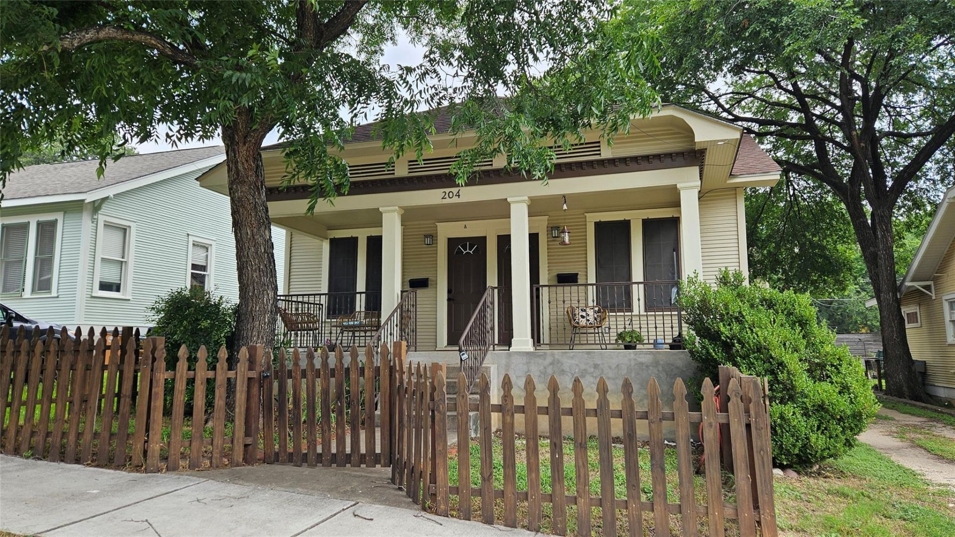 204 E 34th St, Unit B, Austin, TX 78705 Main Photo