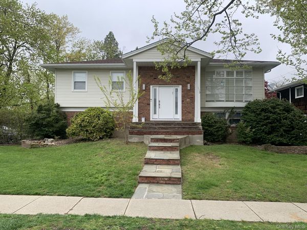 1110 William Street , Hewlett, NY 11557